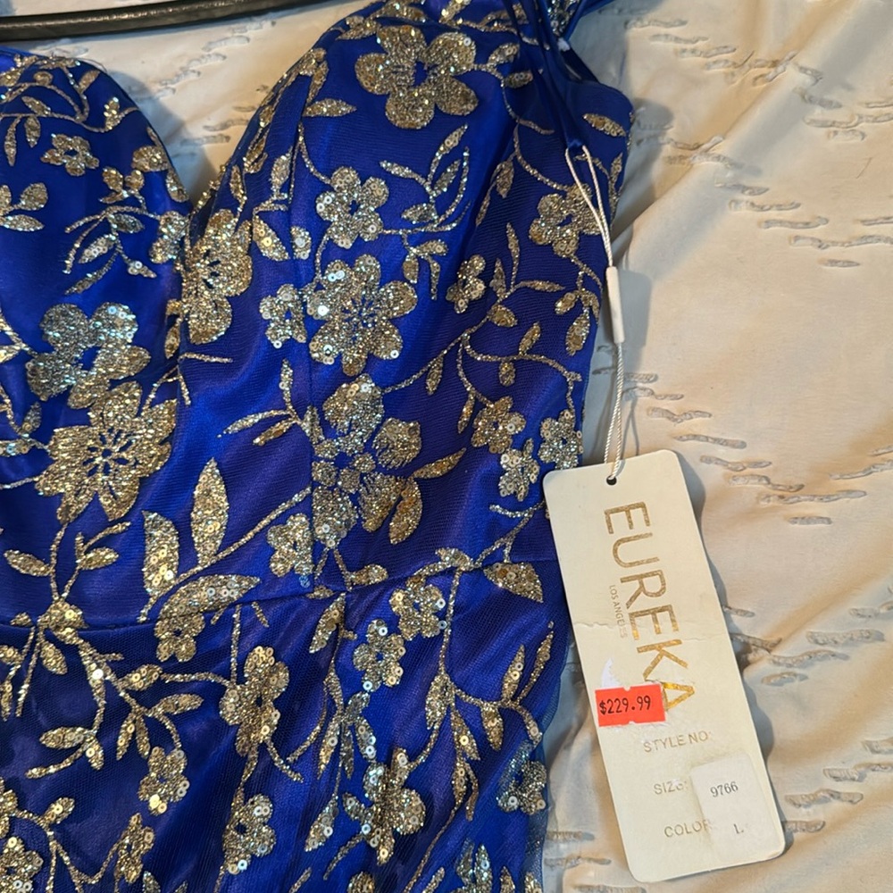 Blue dress